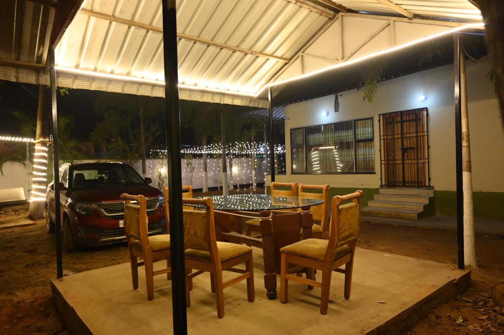 The Q3 Inn Guwahati Ngoại thất bức ảnh