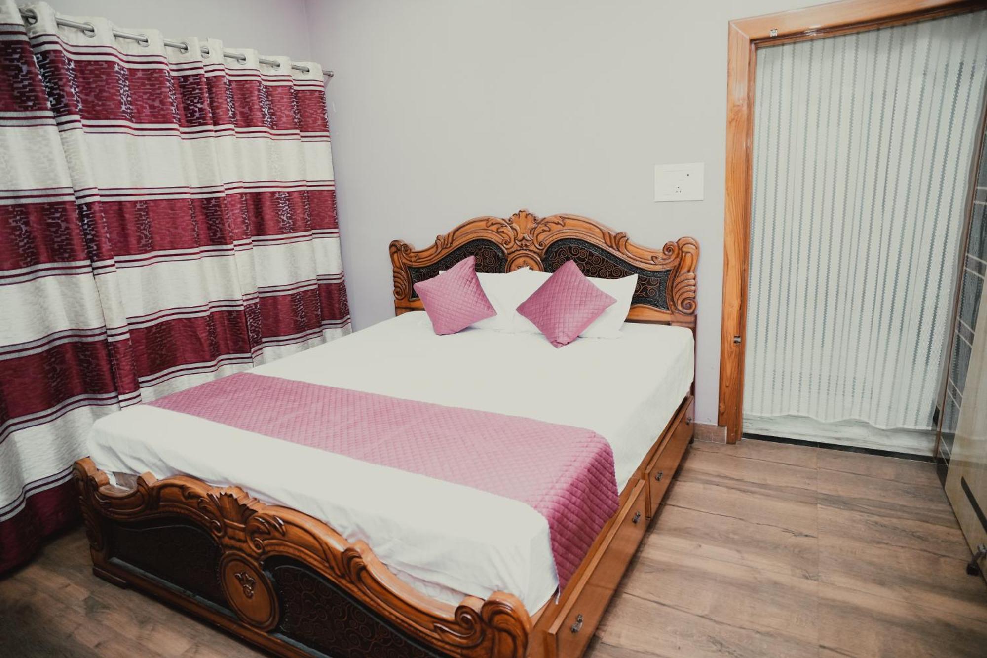 The Q3 Inn Guwahati Ngoại thất bức ảnh